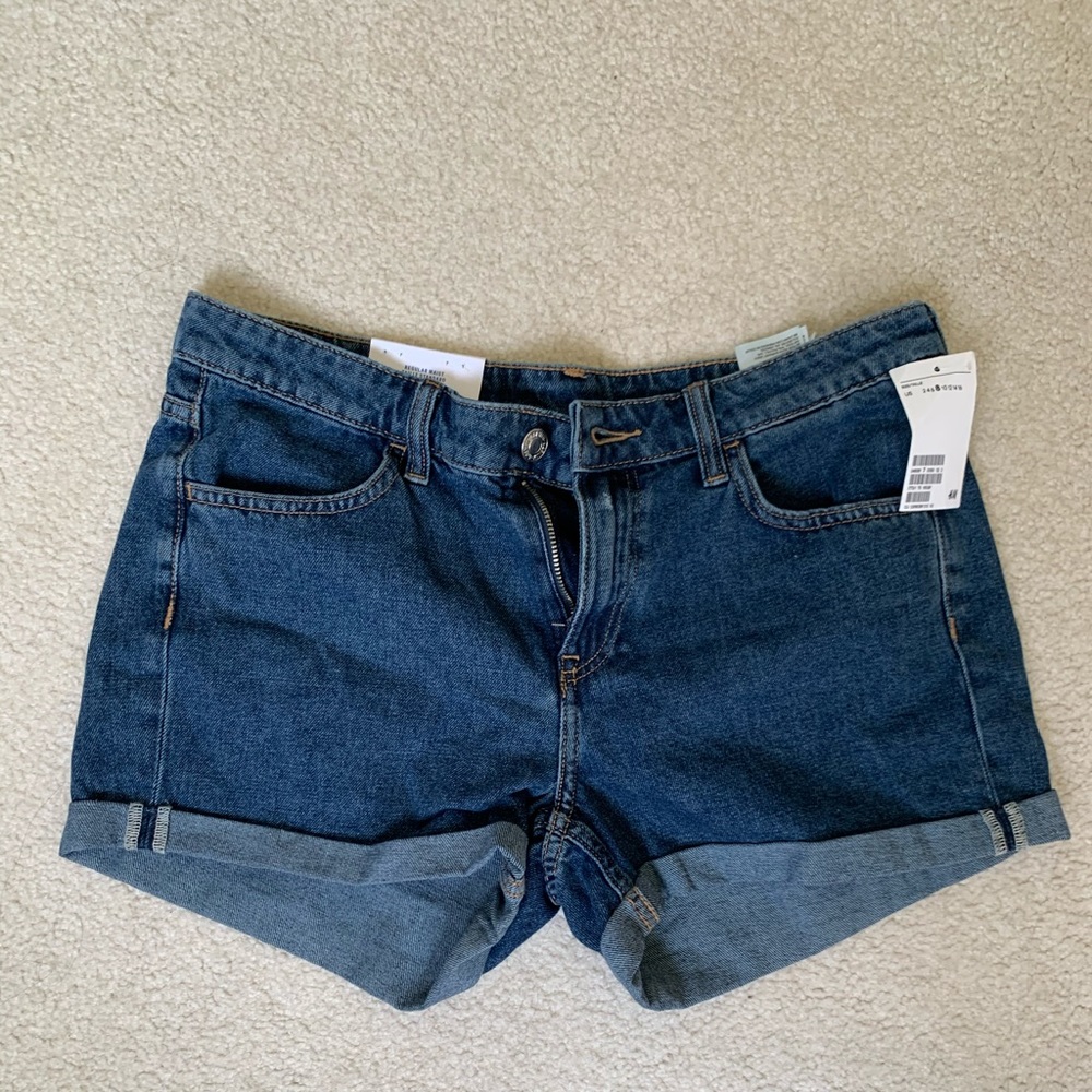 H&M blue denim shorts
